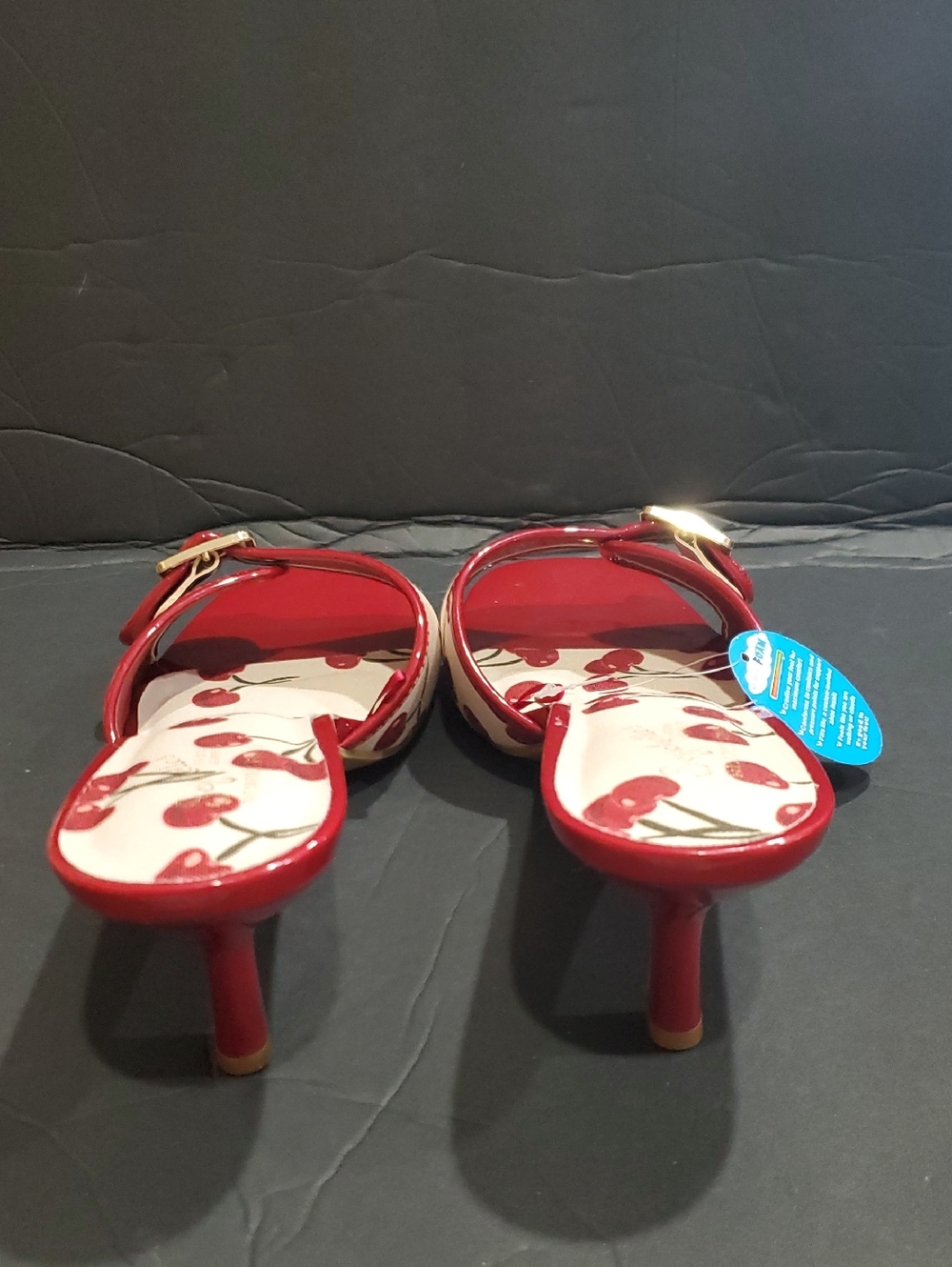 Seychelles red patent cherry print memory foam buckle strap kitten heels size 11 - Picture 10 of 13
